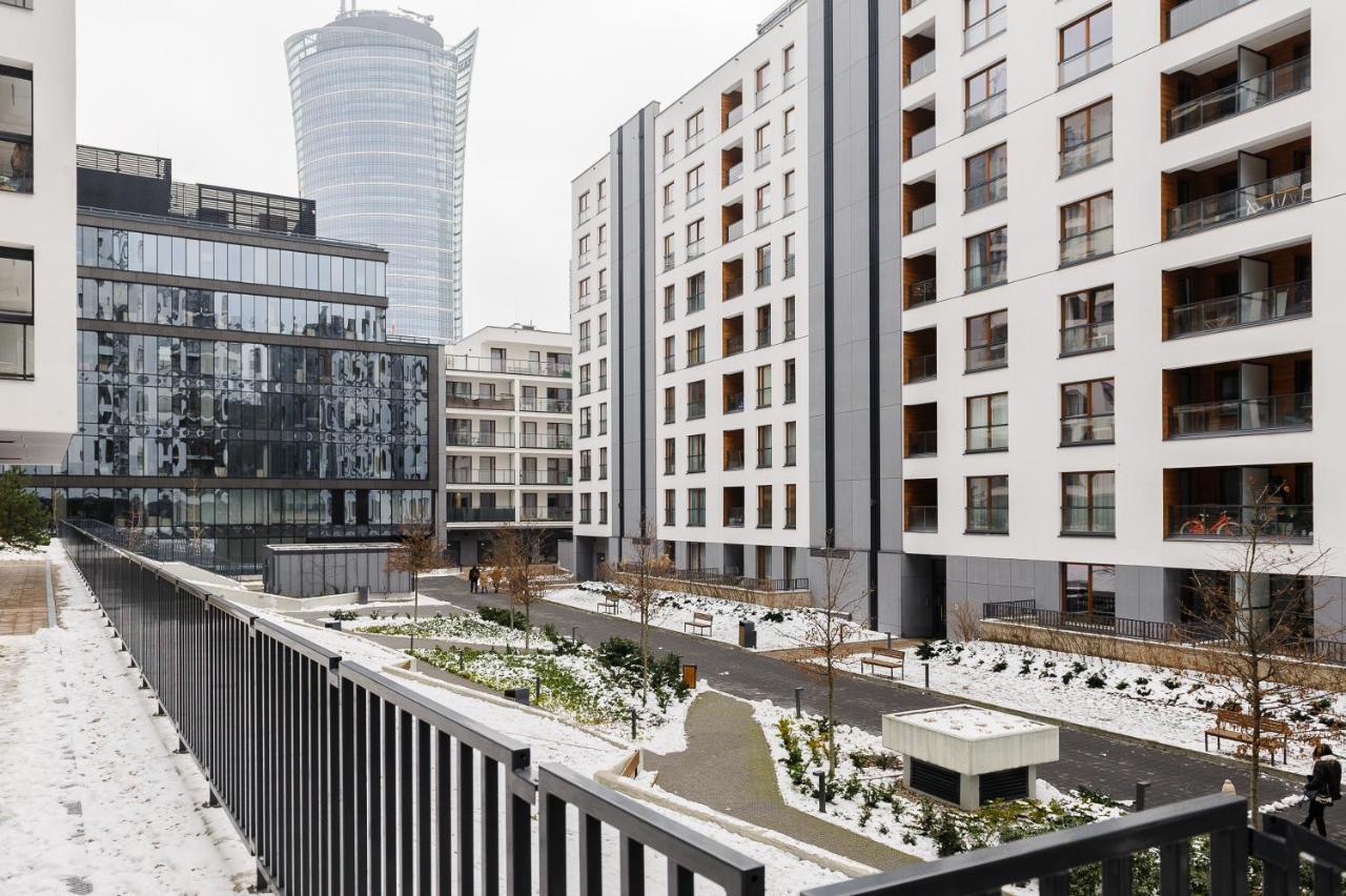 Modern Apartments With Access To The Pool Near Rondo Daszynskiego Station Varsó Kültér fotó